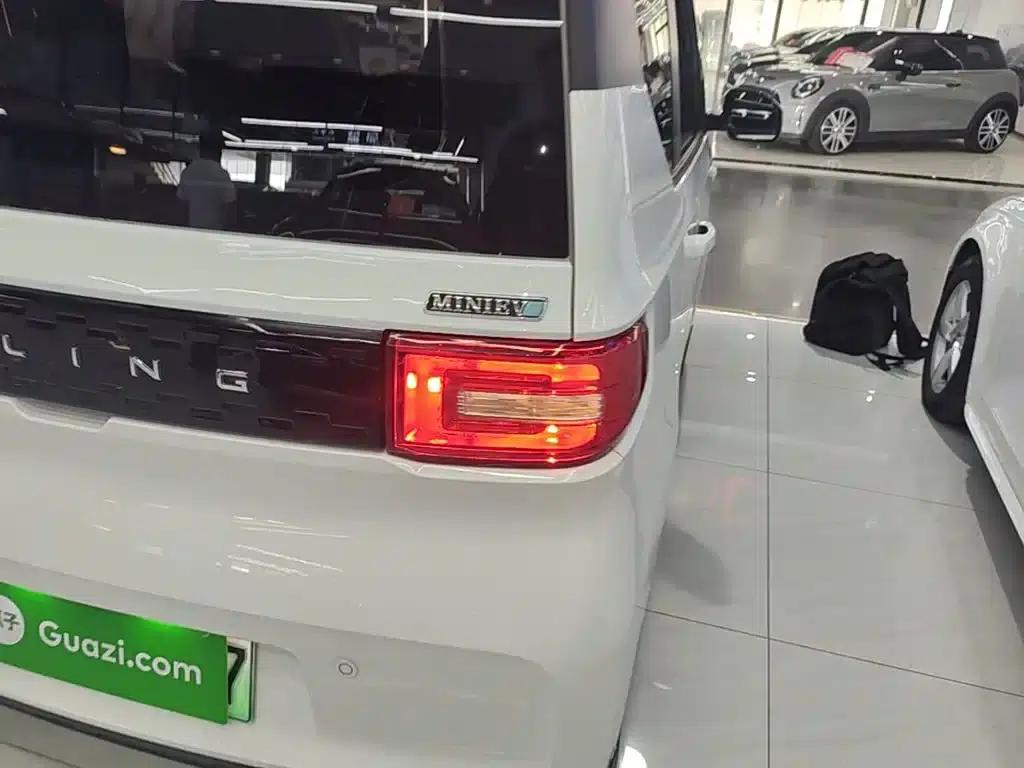 Hongguang MINIEV 2020 Enjoy Edition (Lithium Iron Phosphate) — миниатюра 8