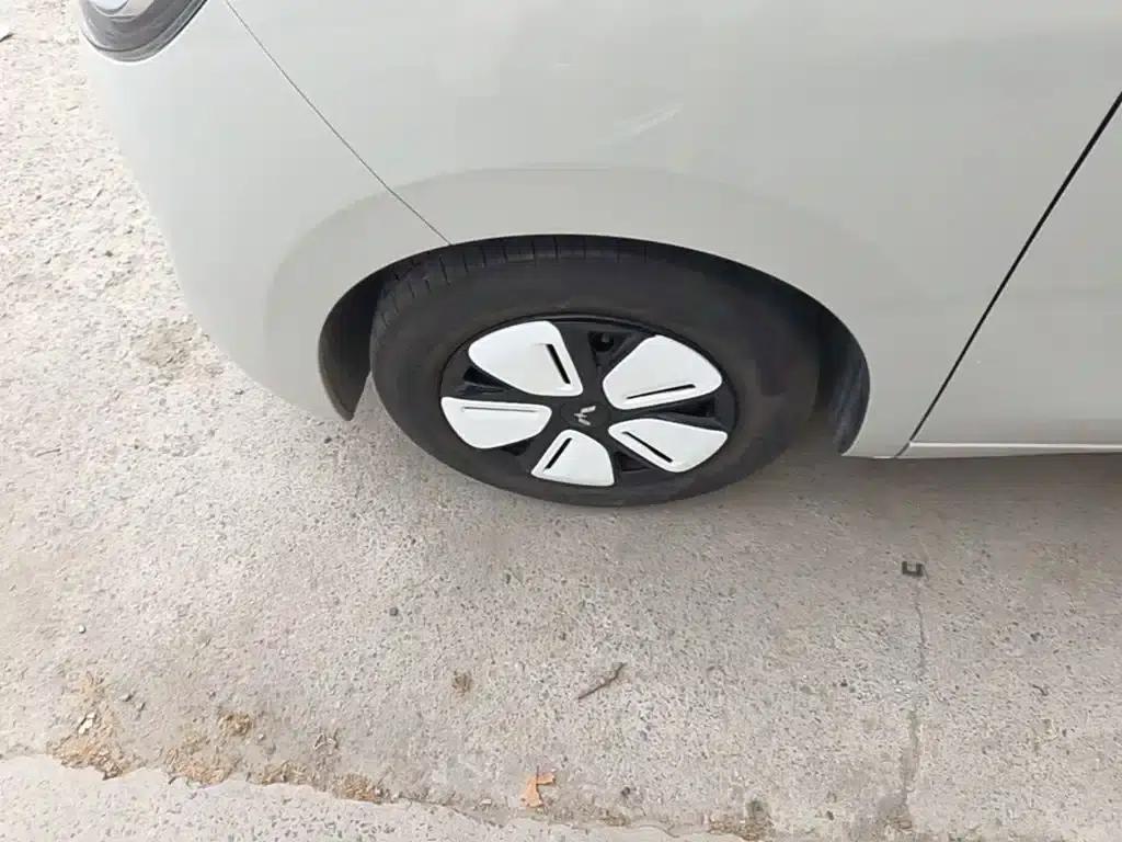 Hongguang MINIEV 2025 Fourth Generation Four-Door Premium+ Edition — миниатюра 23