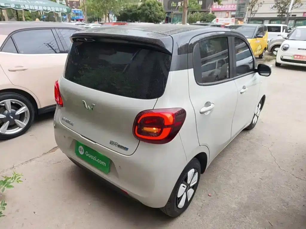 Hongguang MINIEV 2025 Fourth Generation Four-Door Premium+ Edition — миниатюра 7