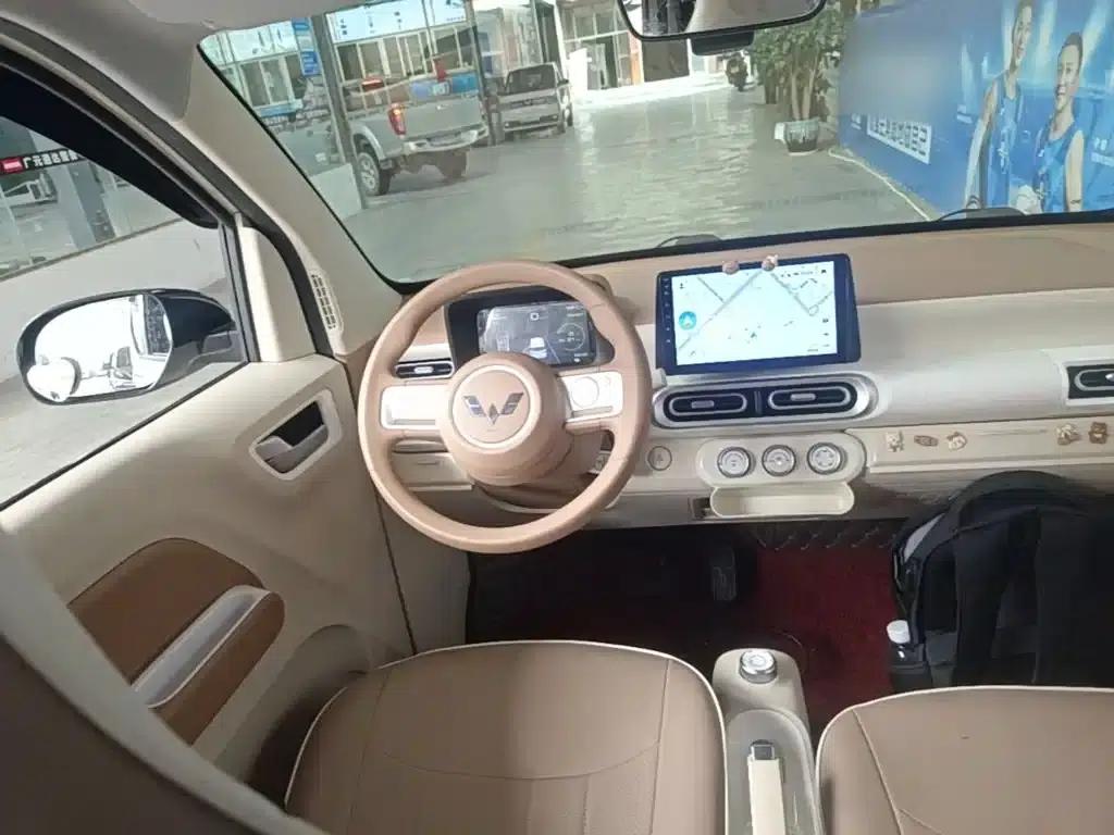 Hongguang MINIEV 2024 Third Generation 215km/h Youth Edition — миниатюра 11