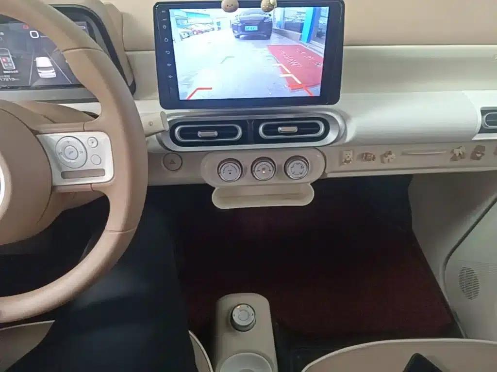 Hongguang MINIEV 2024 Third Generation 215km/h Youth Edition — миниатюра 14