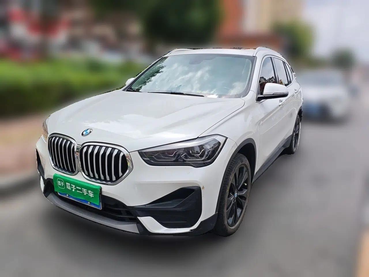 BMW X1 2021 sDrive20Li Fashion Model — миниатюра 1