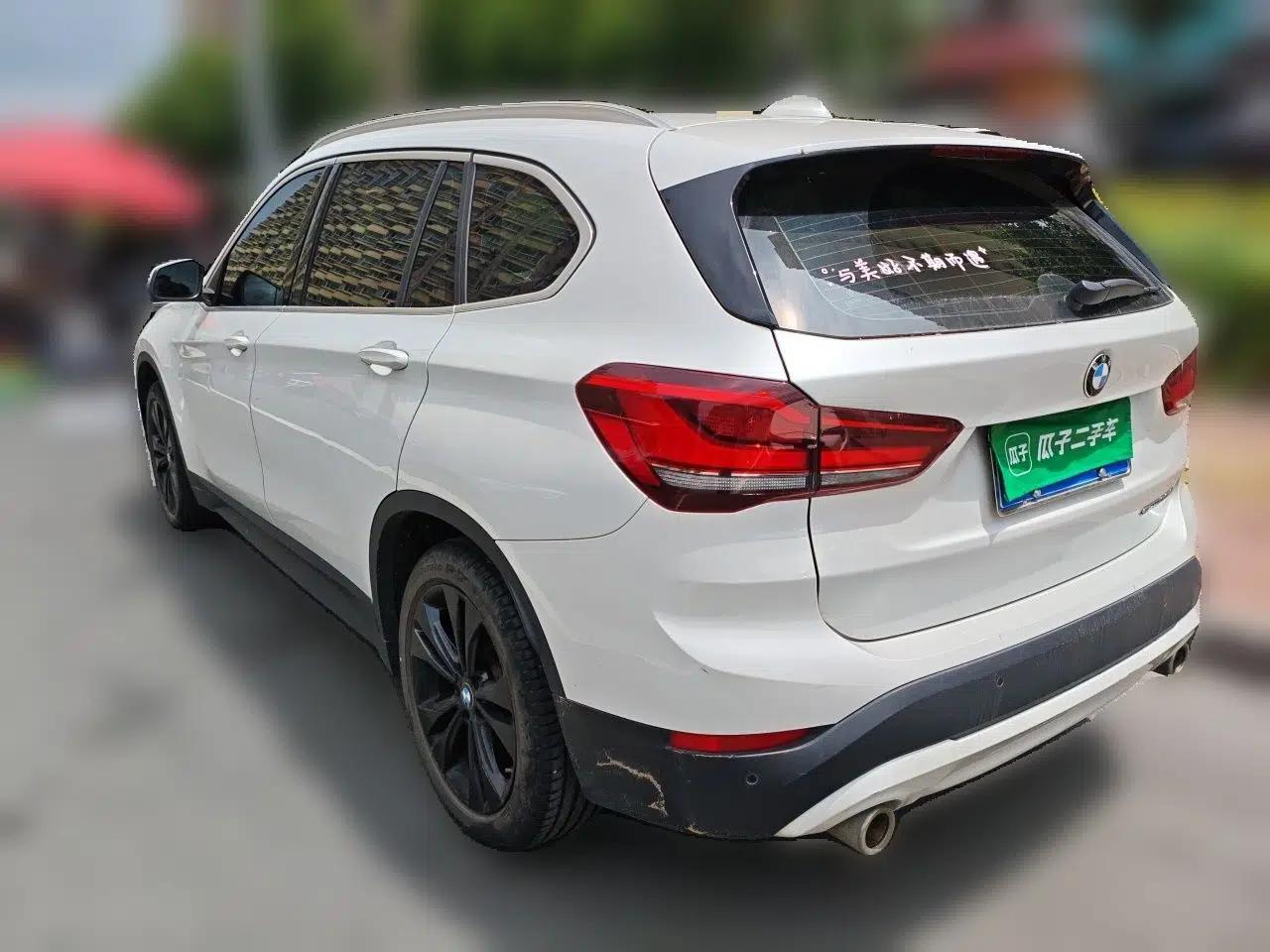 BMW X1 2021 sDrive20Li Fashion Model — миниатюра 4