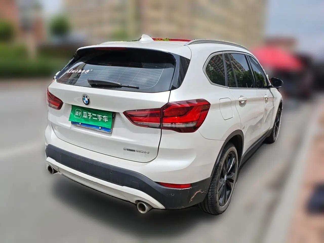 BMW X1 2021 sDrive20Li Fashion Model — миниатюра 6