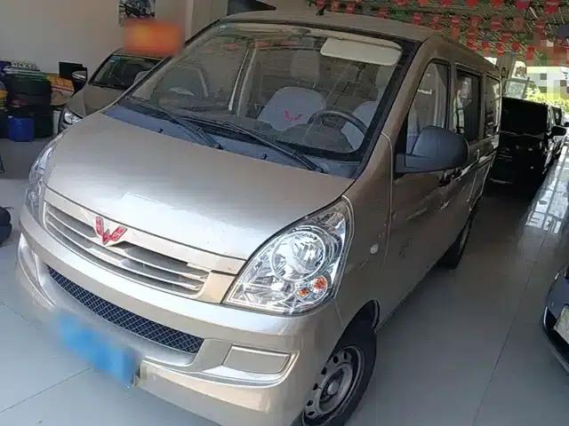 Wuling Rongguang S 2023 1.5L Basic Model 5/7 Seats