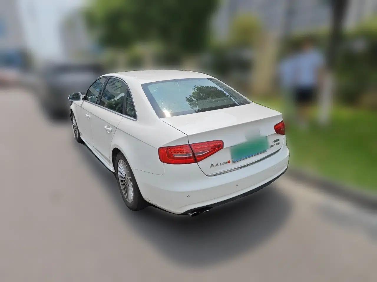 Audi A4L 2015 35 TFSI Millionth Anniversary Comfort Edition — миниатюра 4