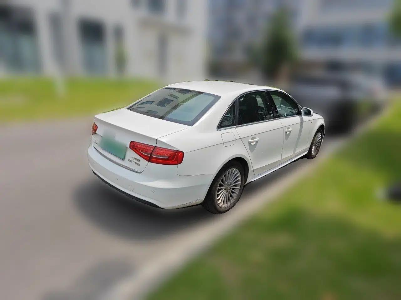 Audi A4L 2015 35 TFSI Millionth Anniversary Comfort Edition — миниатюра 6