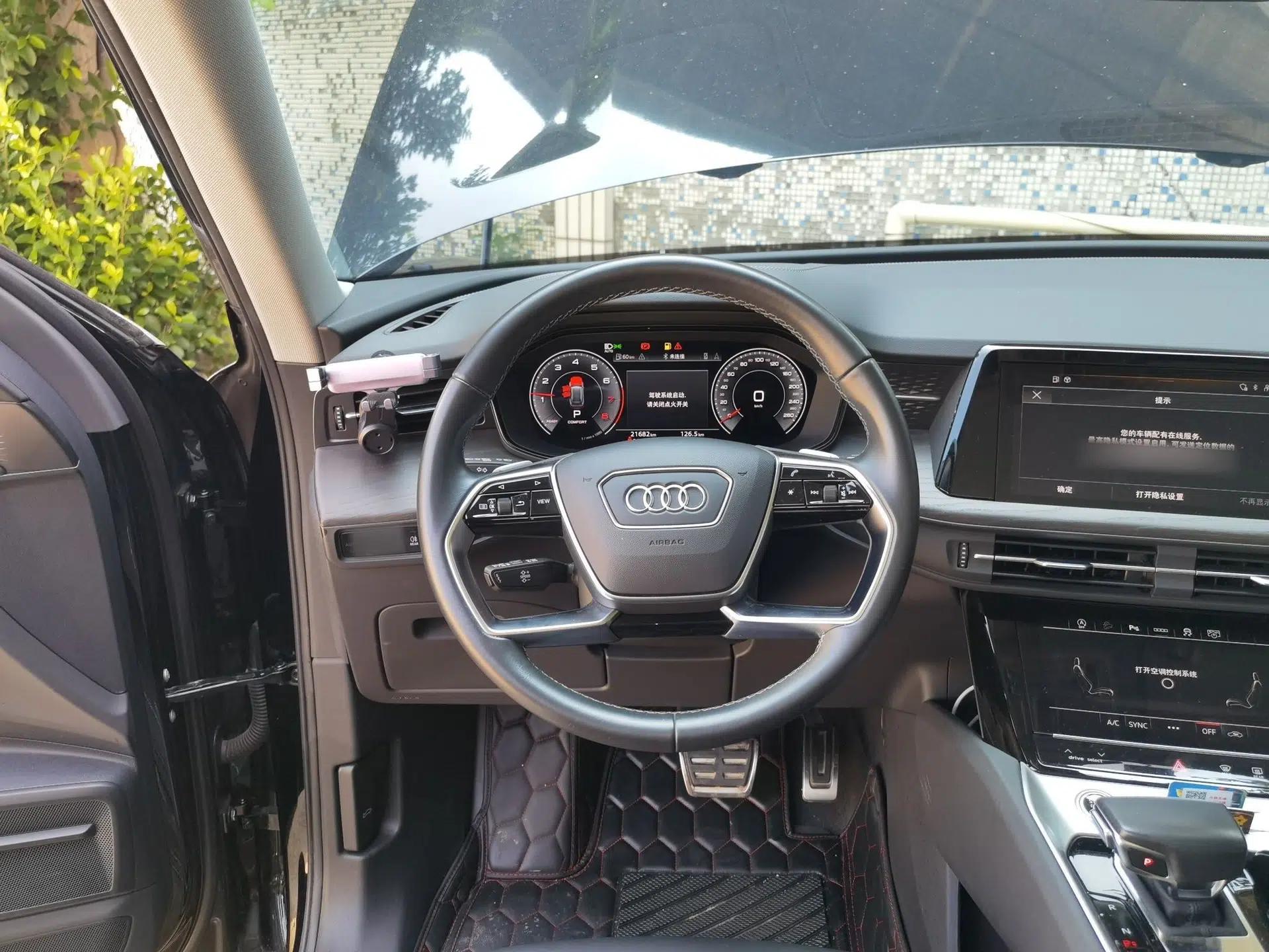 Audi Q6 2023 40 TFSI quattro Guanyun Edition Light Yulin Package — миниатюра 10