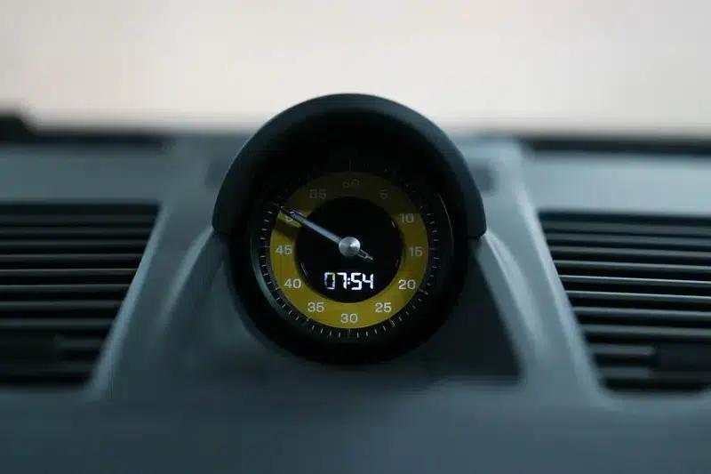 2023 Porsche 911 Carrera 3.0T — миниатюра 12