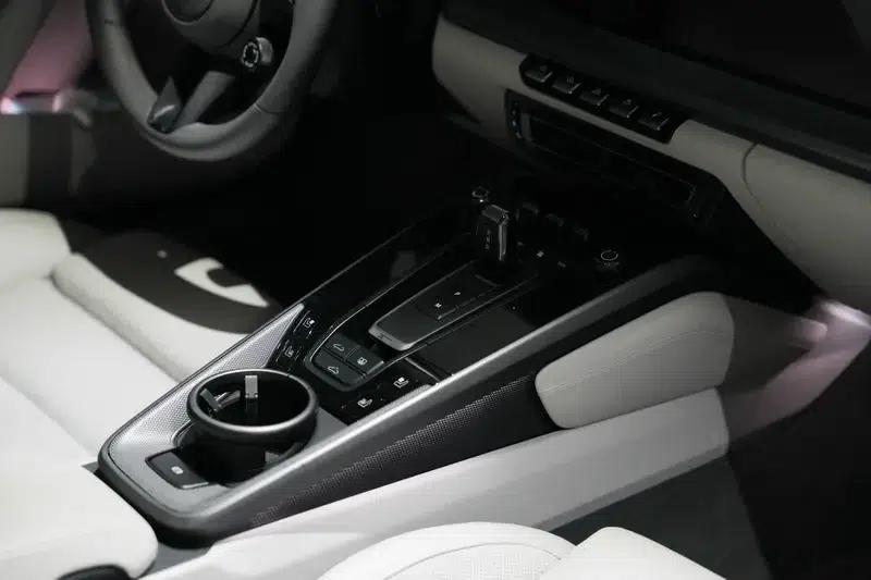 2023 Porsche 911 Carrera 3.0T — миниатюра 20