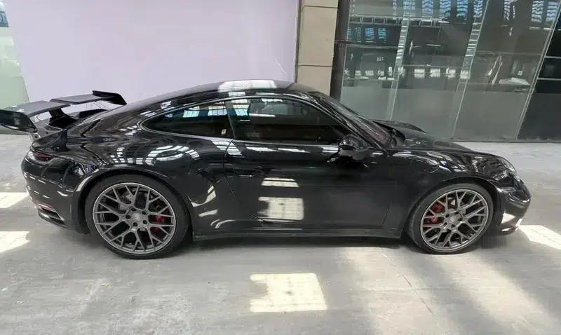 2021 Porsche 911 3.0T Automatic AWD 4-Seater Factory Custom Edition — миниатюра 6