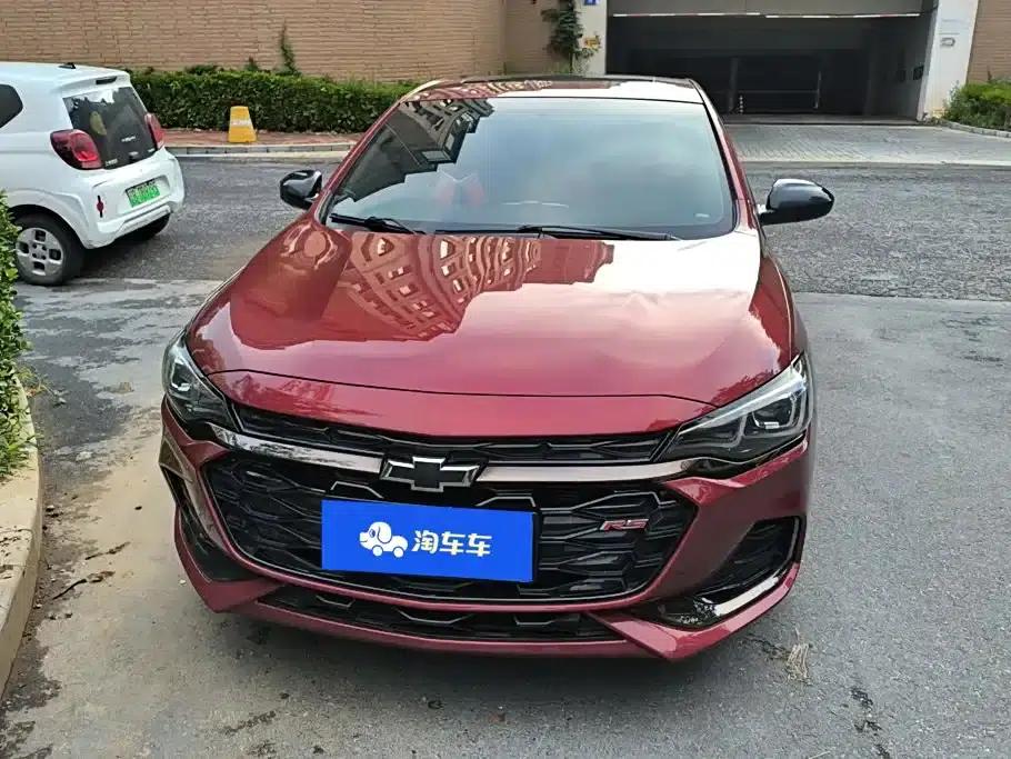 Chevrolet Cruze 2020 Mild Hybrid RS 330T Automatic Comfort Edition — миниатюра 2