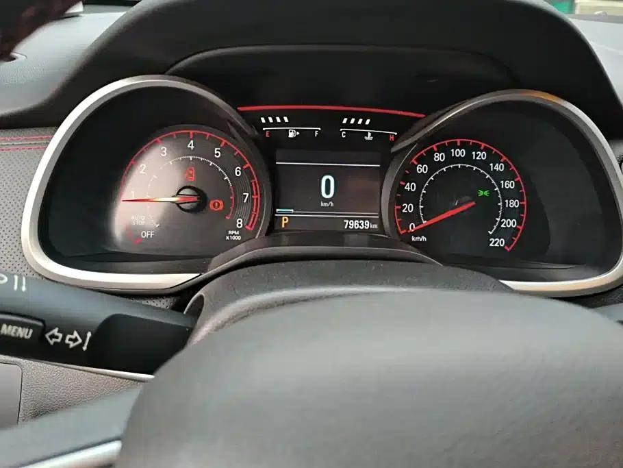 Chevrolet Cruze 2020 Mild Hybrid RS 330T Automatic Comfort Edition — миниатюра 14
