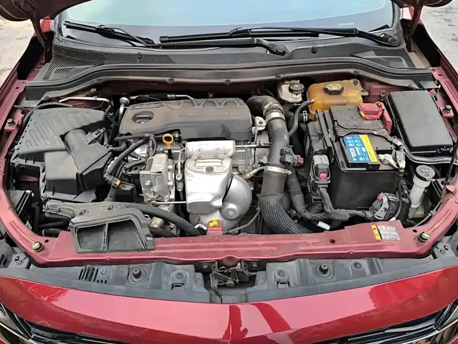 Chevrolet Cruze 2020 Mild Hybrid RS 330T Automatic Comfort Edition — миниатюра 10