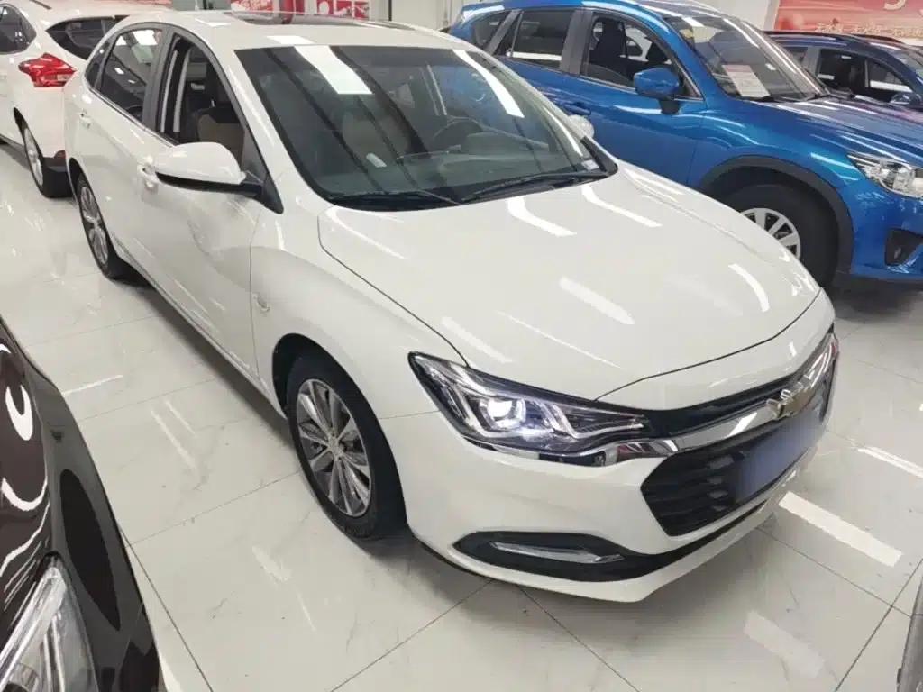 Chevrolet Cruze 2020 320 Automatic Comfort Edition — миниатюра 4