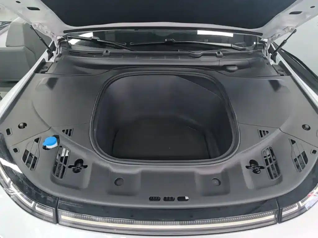 XPeng P7 2020 670E — миниатюра 20
