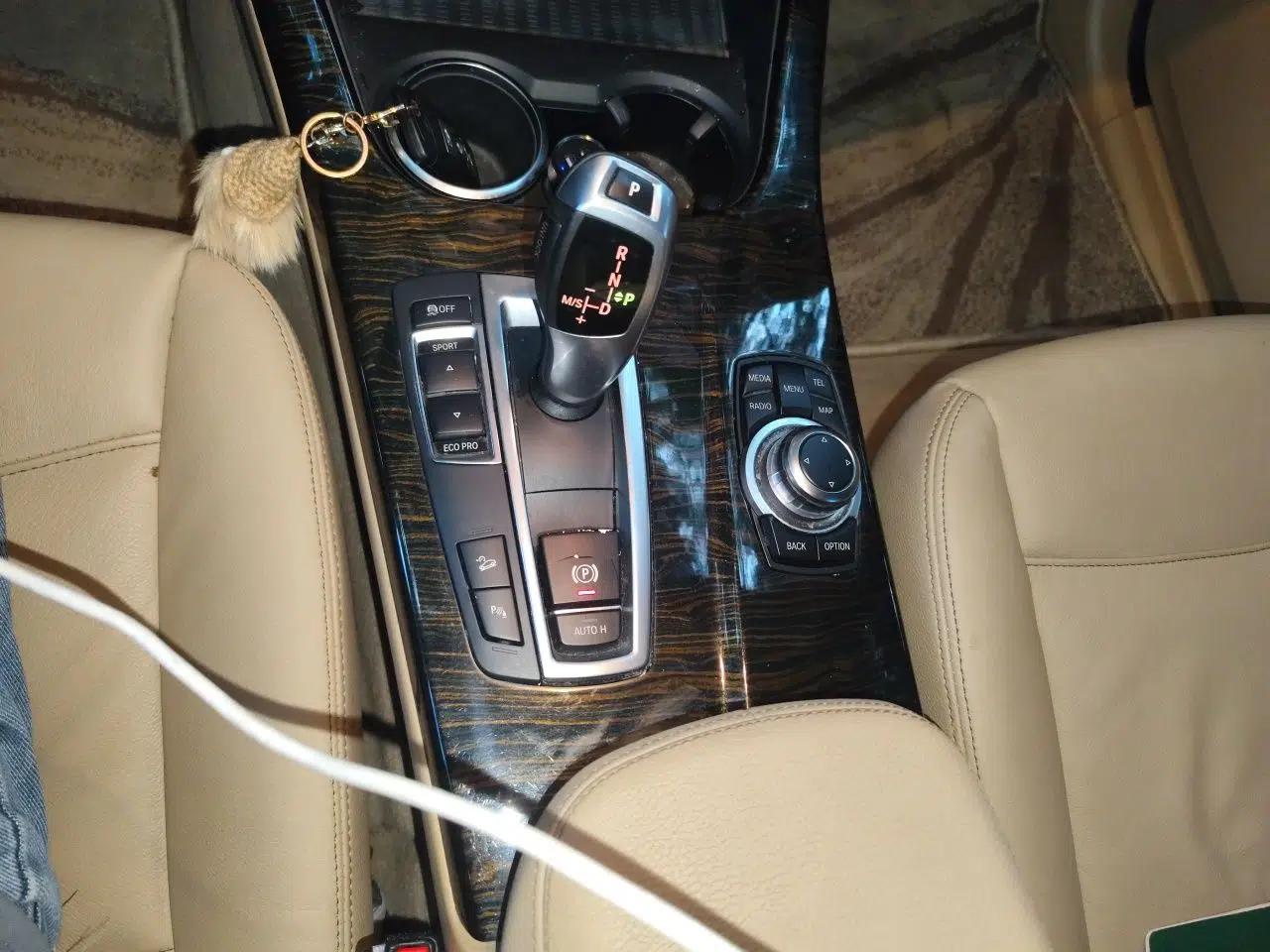 BMW X3 2013 Facelifted xDrive20i Luxury Edition — миниатюра 14