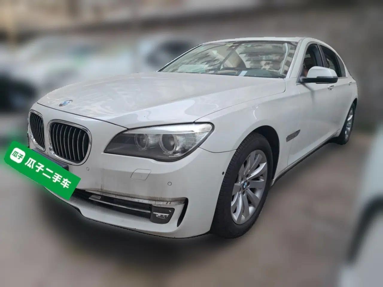 BMW 7 Series 2013 730Li Luxury Model — миниатюра 1