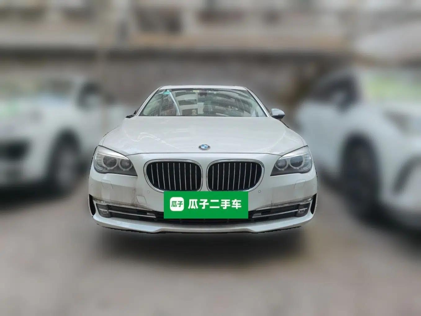 BMW 7 Series 2013 730Li Luxury Model — миниатюра 2
