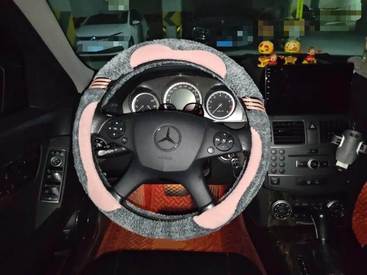 Mercedes-Benz C-Class 2010 C 200 CGI Fashion Model — миниатюра 10