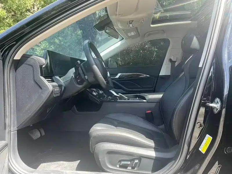 Bestune B70 2023 Model, Third Generation, 1.5T Automatic Enjoyment Edition — миниатюра 13