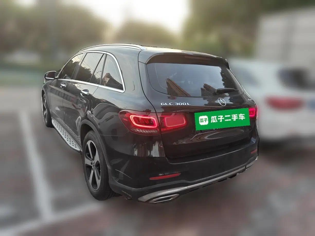 Mercedes-Benz GLC 2022 Facelifted GLC 260 L 4MATIC Dynamic Edition — миниатюра 4