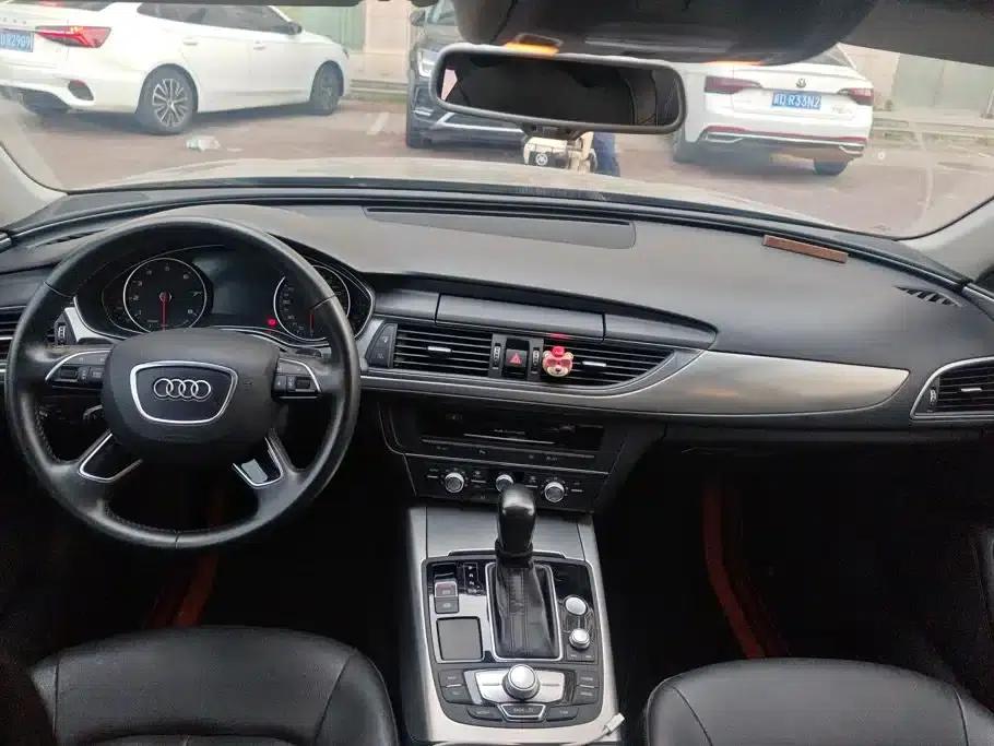 Audi A6L 2018 30th Anniversary Edition 35 TFSI Fashion Model — миниатюра 12