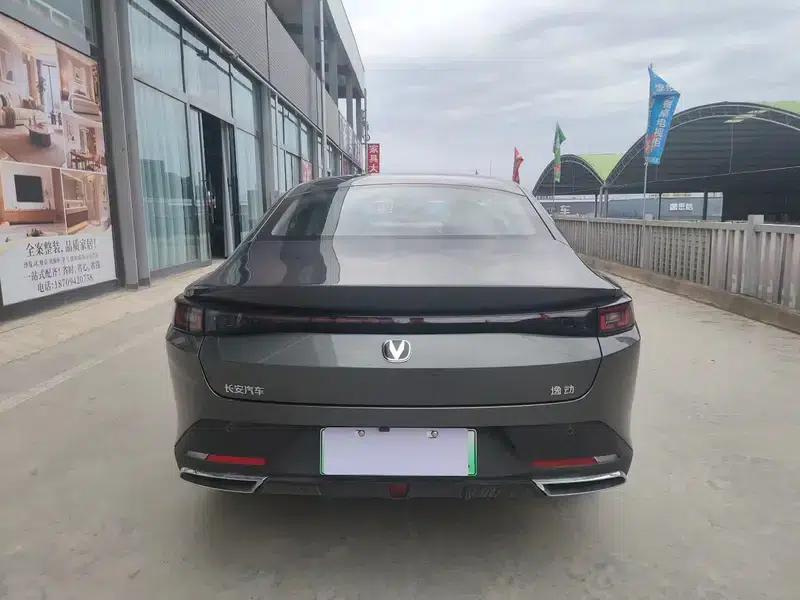 Changan Eado PHEV 2025 Smart Blue Whale 145KM High-Performance Edition — миниатюра 5
