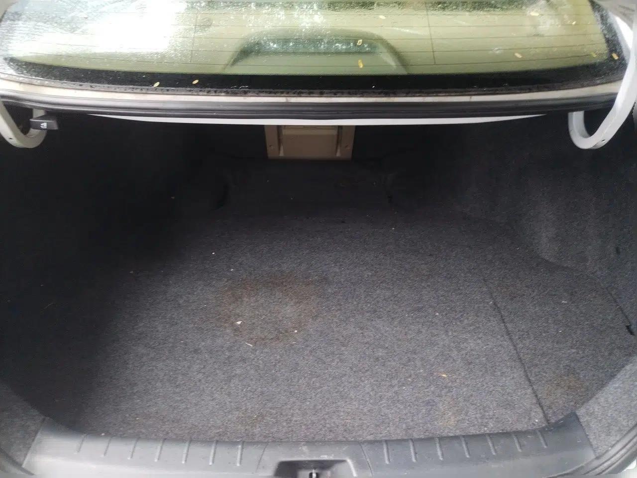 Honda Accord 2011 2.4L EX — миниатюра 19