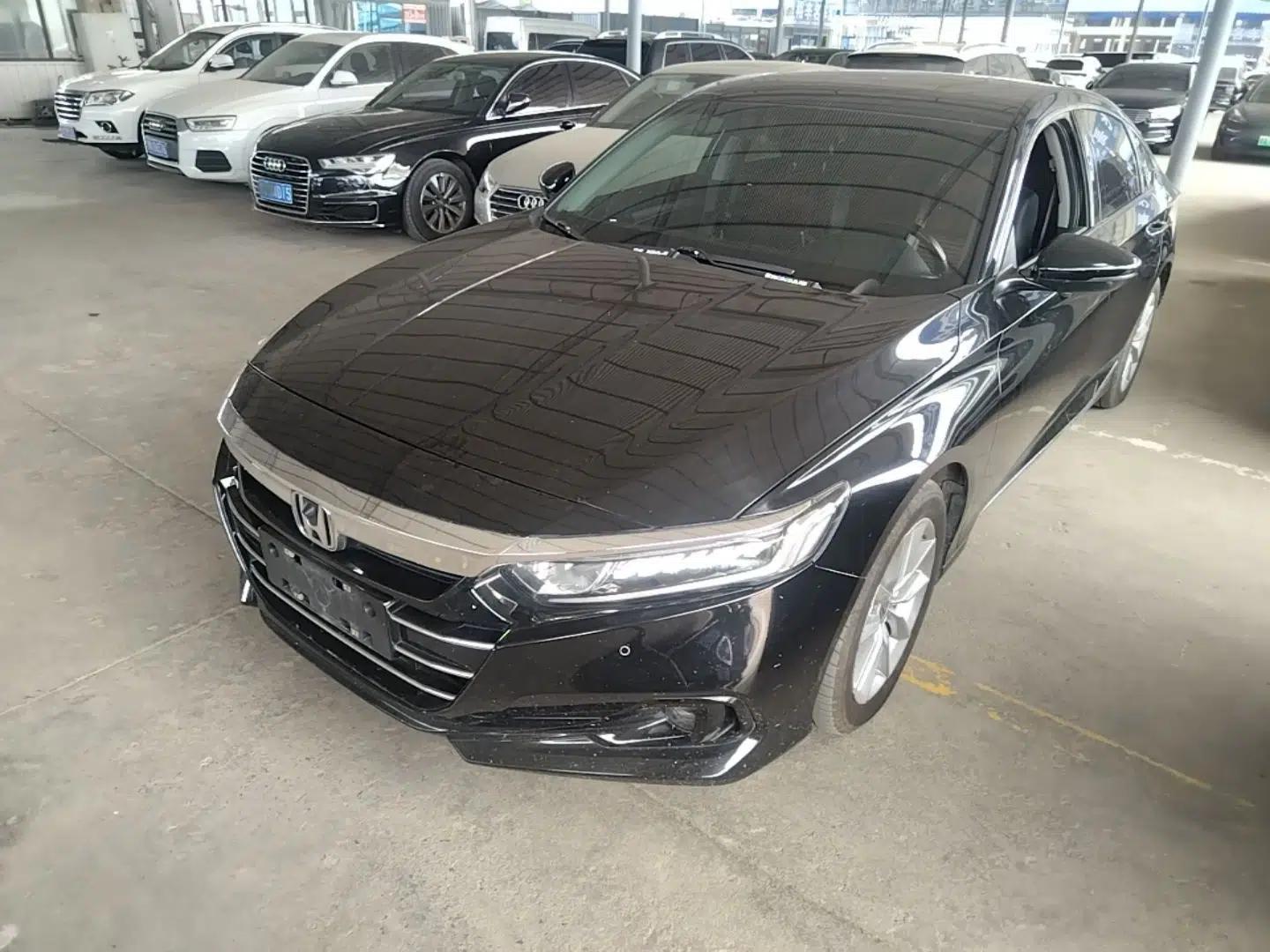 Honda Accord 2022 260TURBO Luxury Edition — миниатюра 1