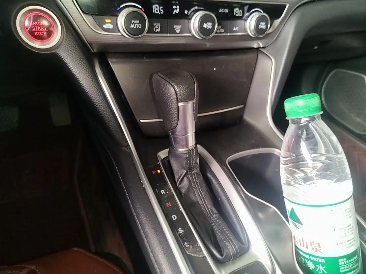 Honda Accord 2022 260TURBO Luxury Edition — миниатюра 21