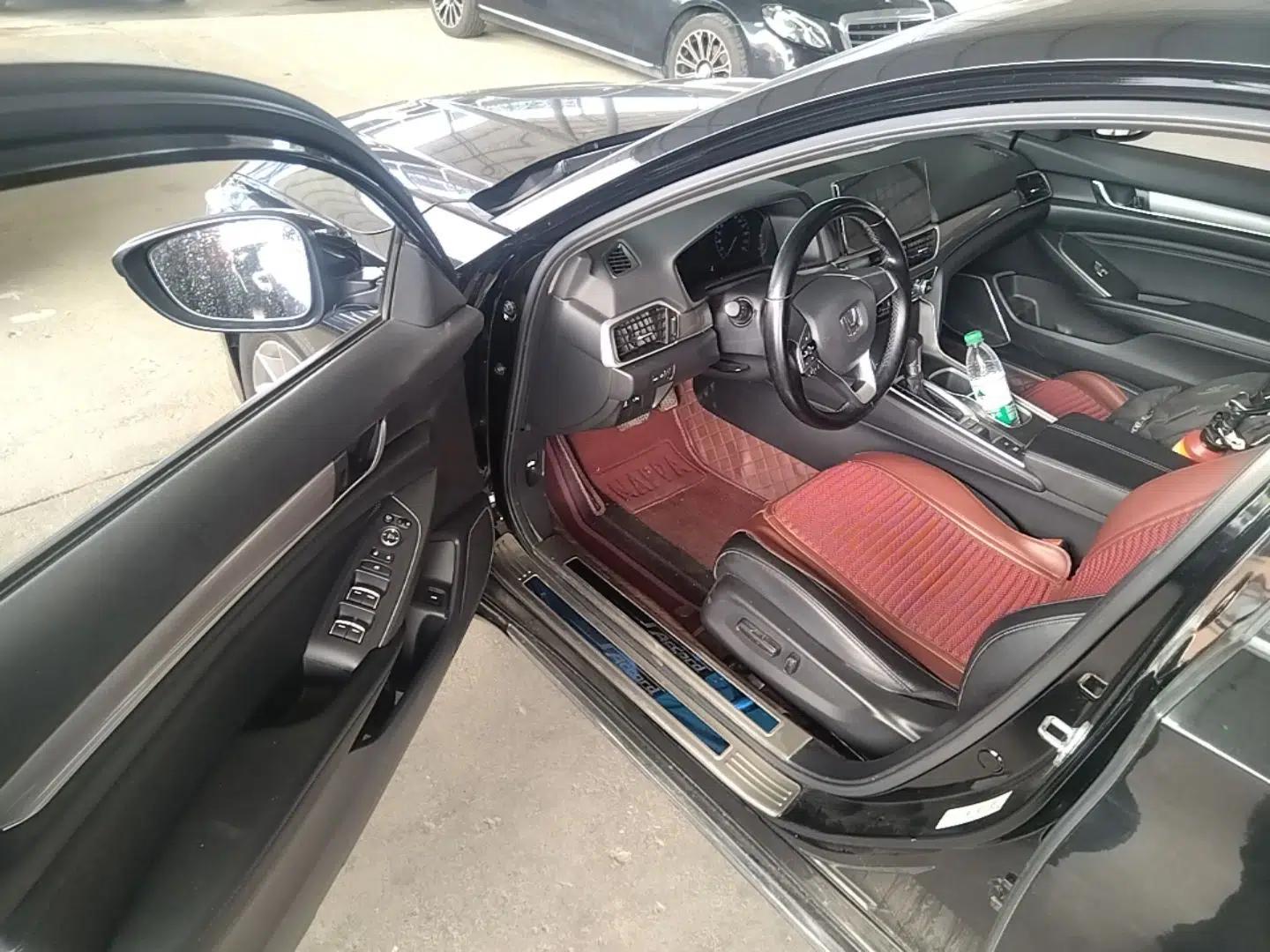 Honda Accord 2022 260TURBO Luxury Edition — миниатюра 23