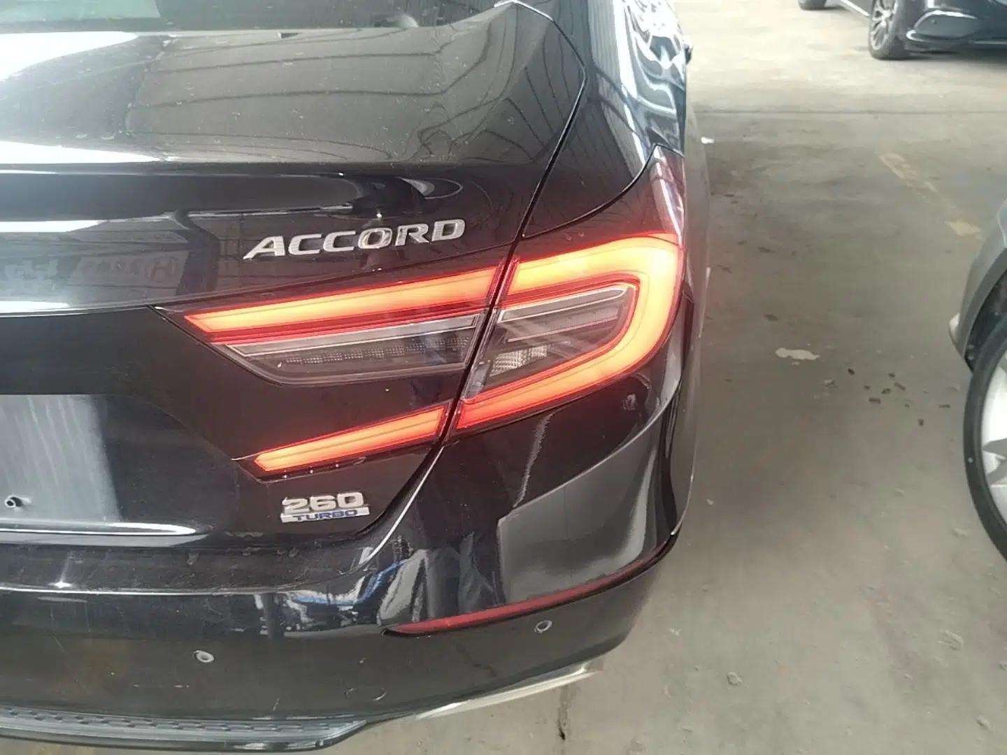 Honda Accord 2022 260TURBO Luxury Edition — миниатюра 9