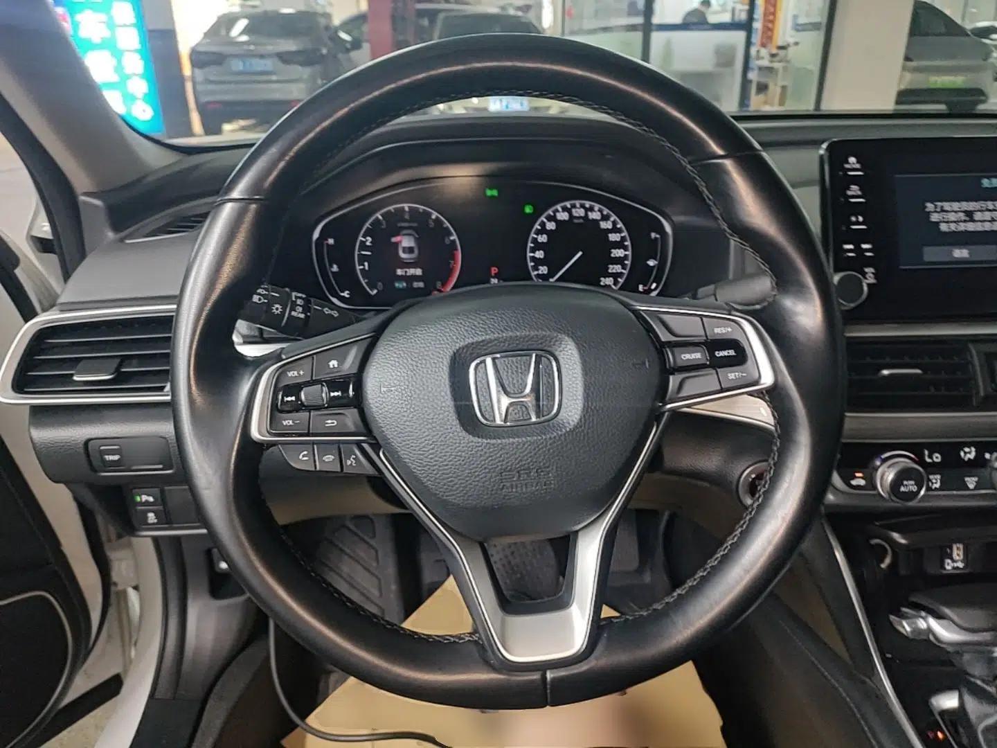 Honda Accord 2018 260TURBO Prestige Edition China VI — миниатюра 13