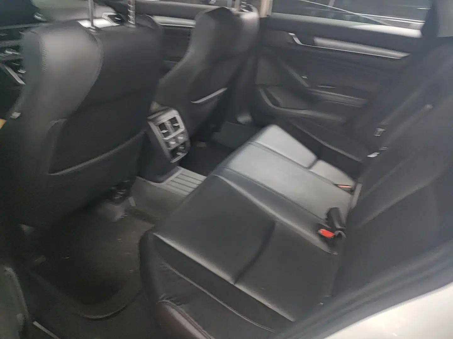 Honda Accord 2018 260TURBO Prestige Edition China VI — миниатюра 20