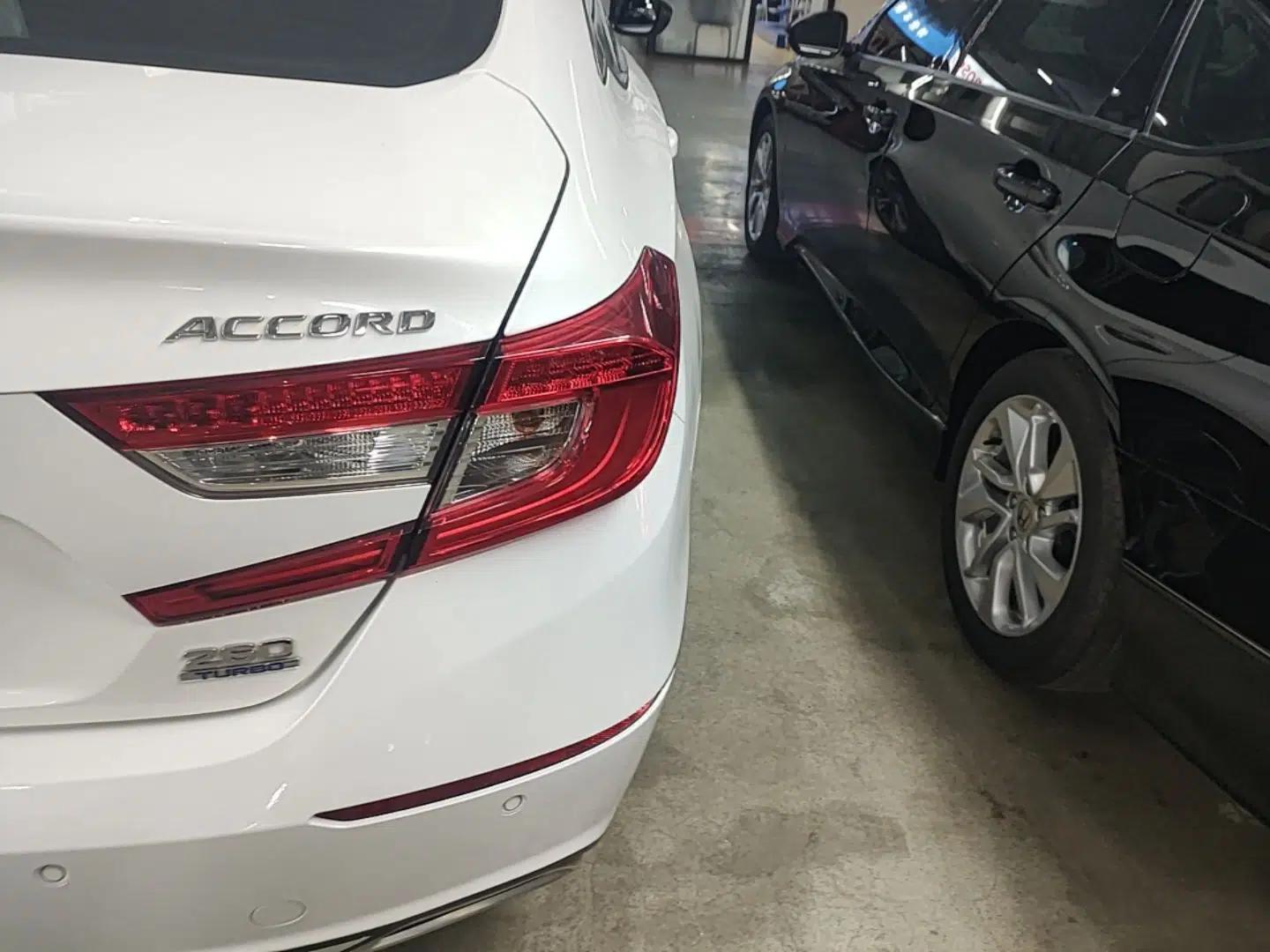 Honda Accord 2018 260TURBO Prestige Edition China VI — миниатюра 9