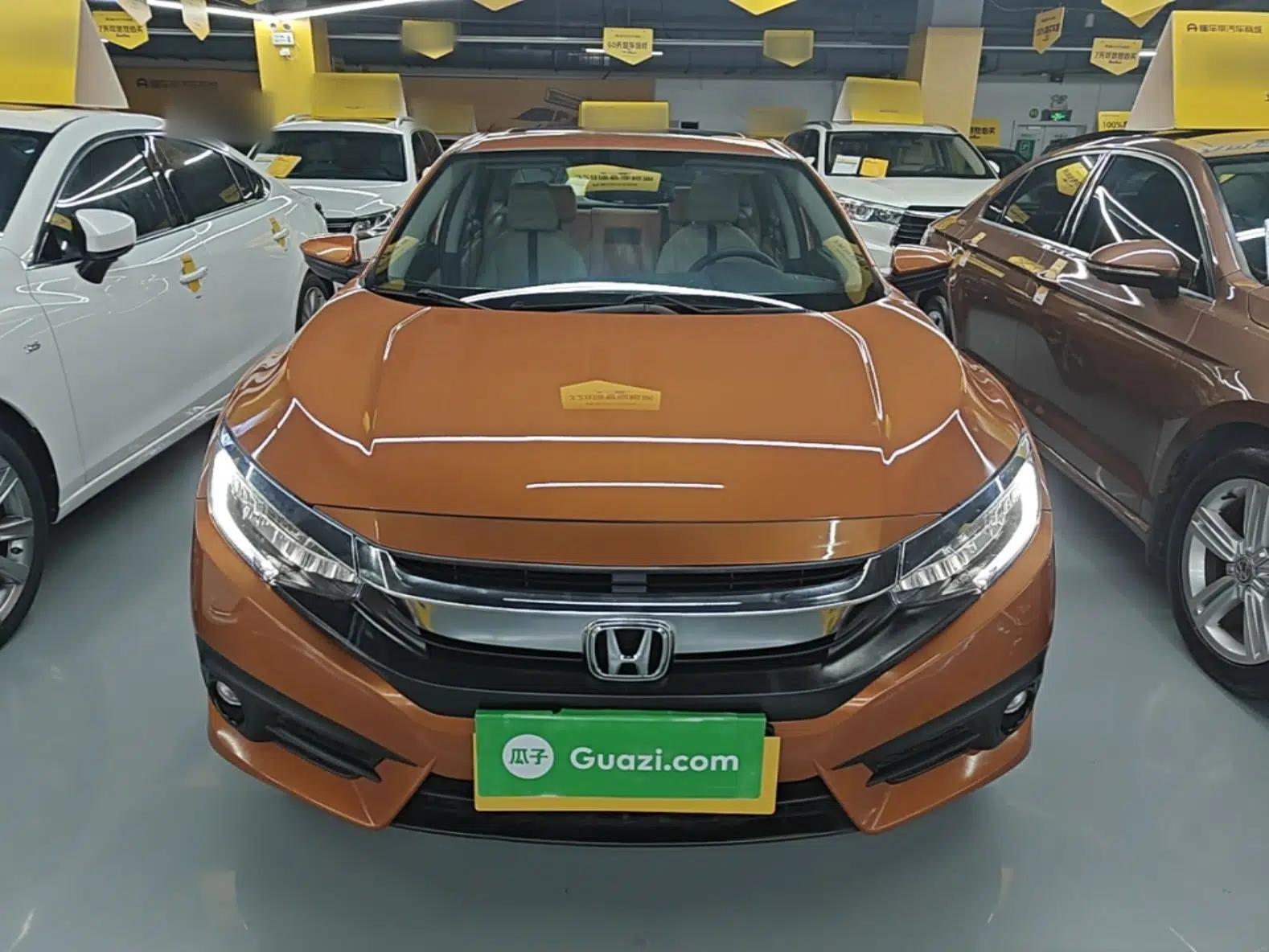 Honda Civic 2016 220TURBO CVT Prestige Edition — миниатюра 2