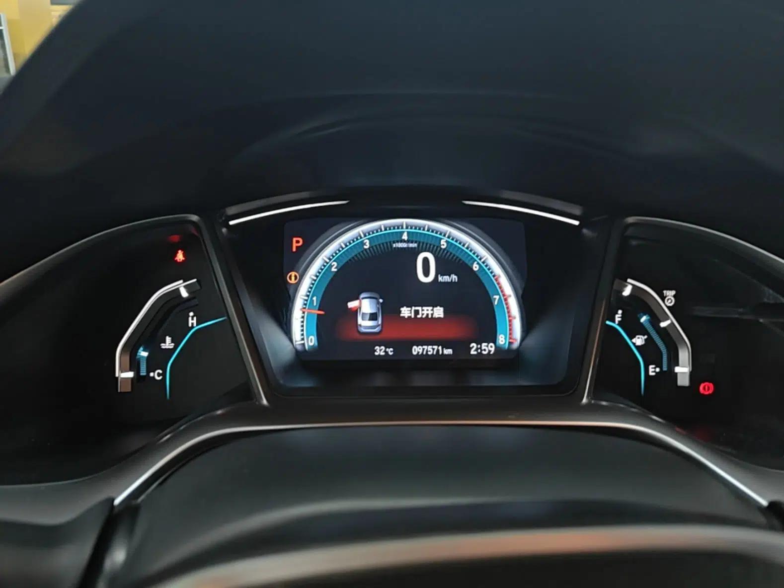 Honda Civic 2016 220TURBO CVT Prestige Edition — миниатюра 14