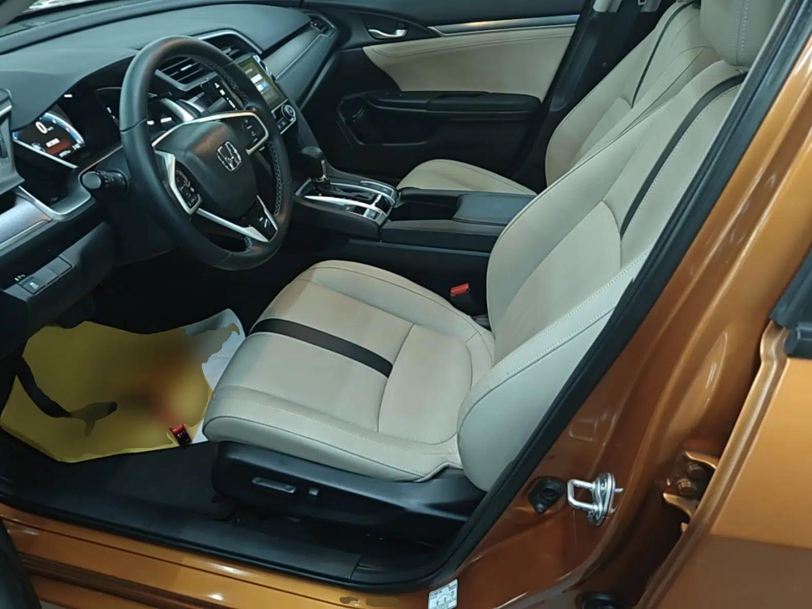 Honda Civic 2016 220TURBO CVT Prestige Edition — миниатюра 17