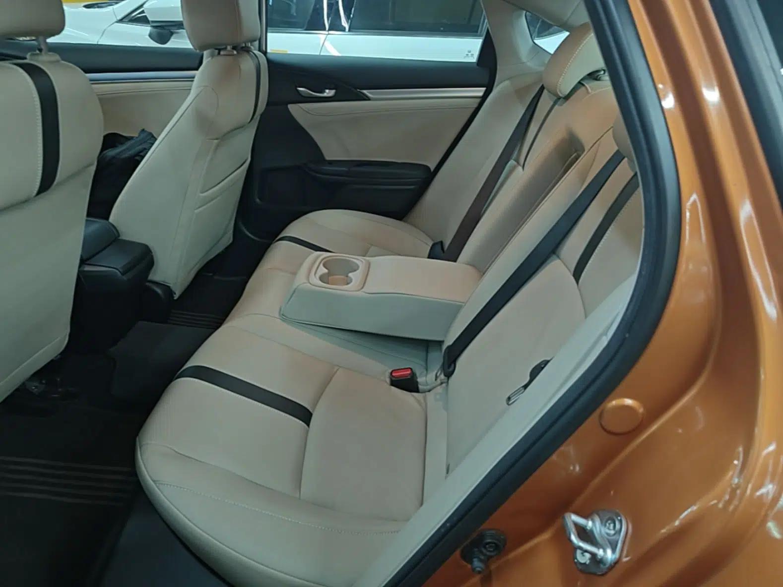 Honda Civic 2016 220TURBO CVT Prestige Edition — миниатюра 20