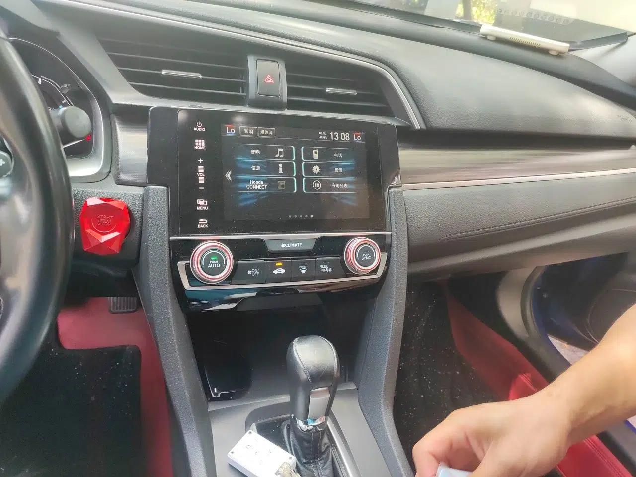 Honda Civic 2019 220TURBO CVT Power Edition China VI Emission Standard — миниатюра 13