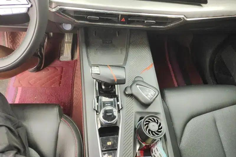 Changan Oushang Z6 2022 Blue Whale 1.5T DCT Smart Edition — миниатюра 15