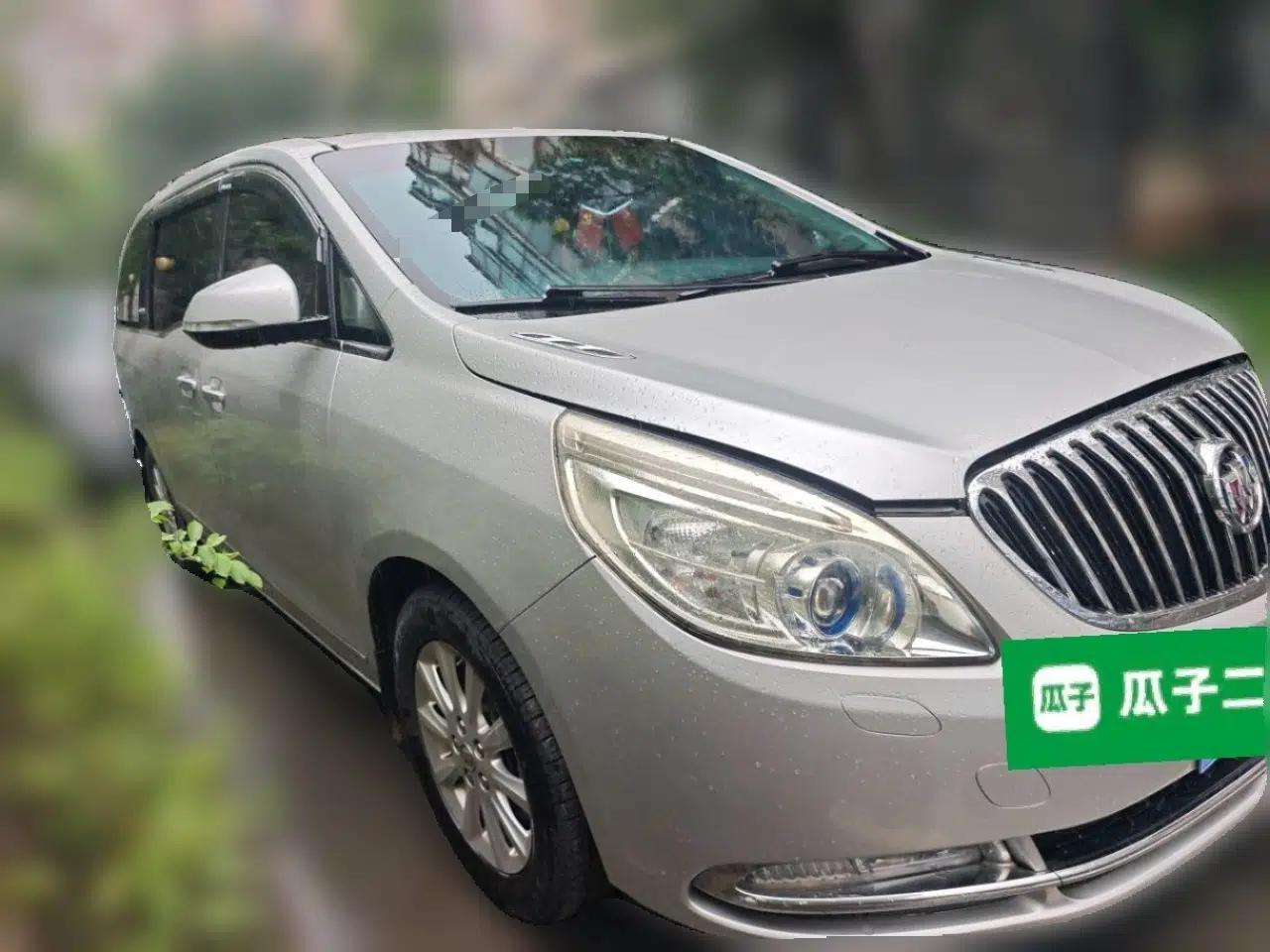 Buick GL8 2013 3.0L XT Luxury Business Flagship Edition — миниатюра 3