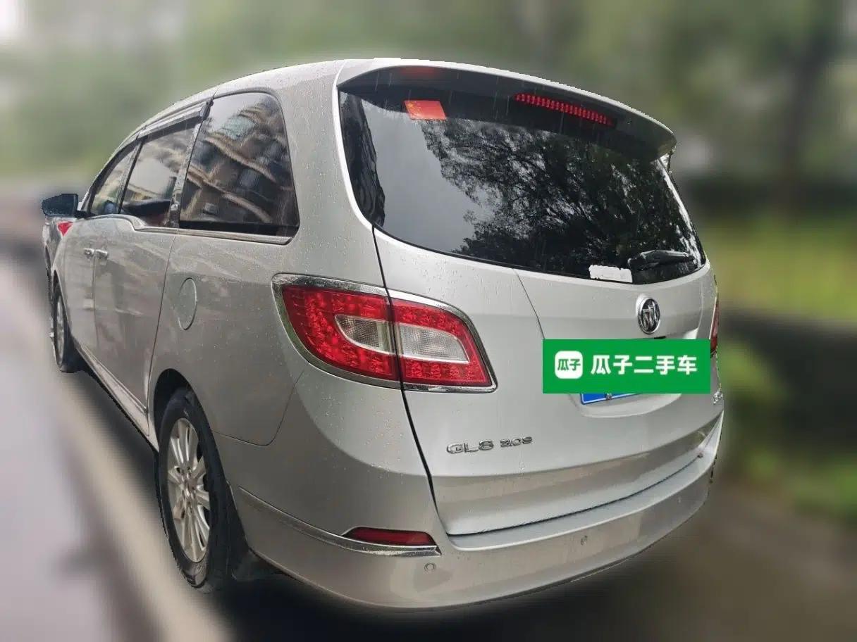 Buick GL8 2013 3.0L XT Luxury Business Flagship Edition — миниатюра 4