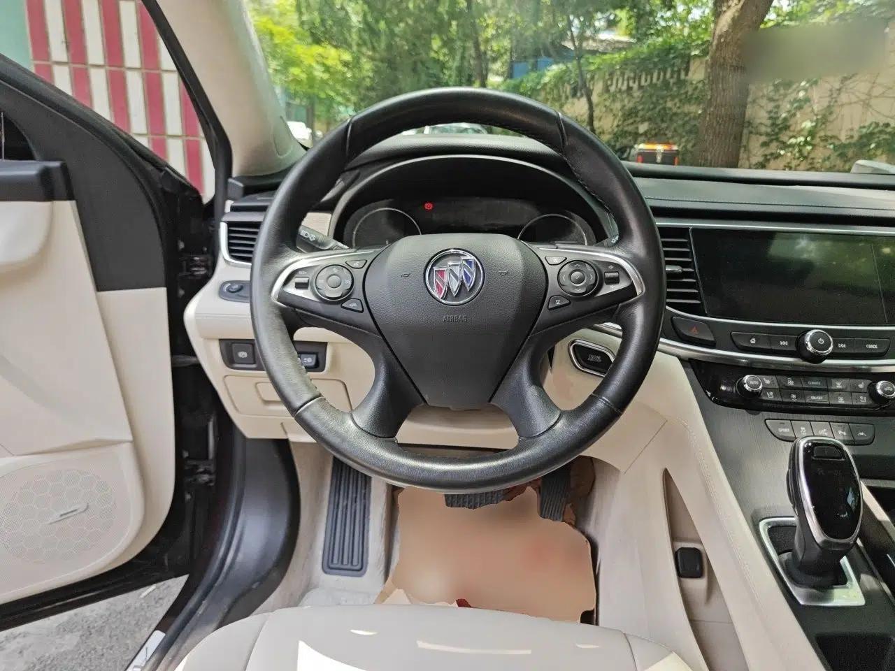 Buick LaCrosse 2021 Avenir Aivia Flagship Model — миниатюра 10
