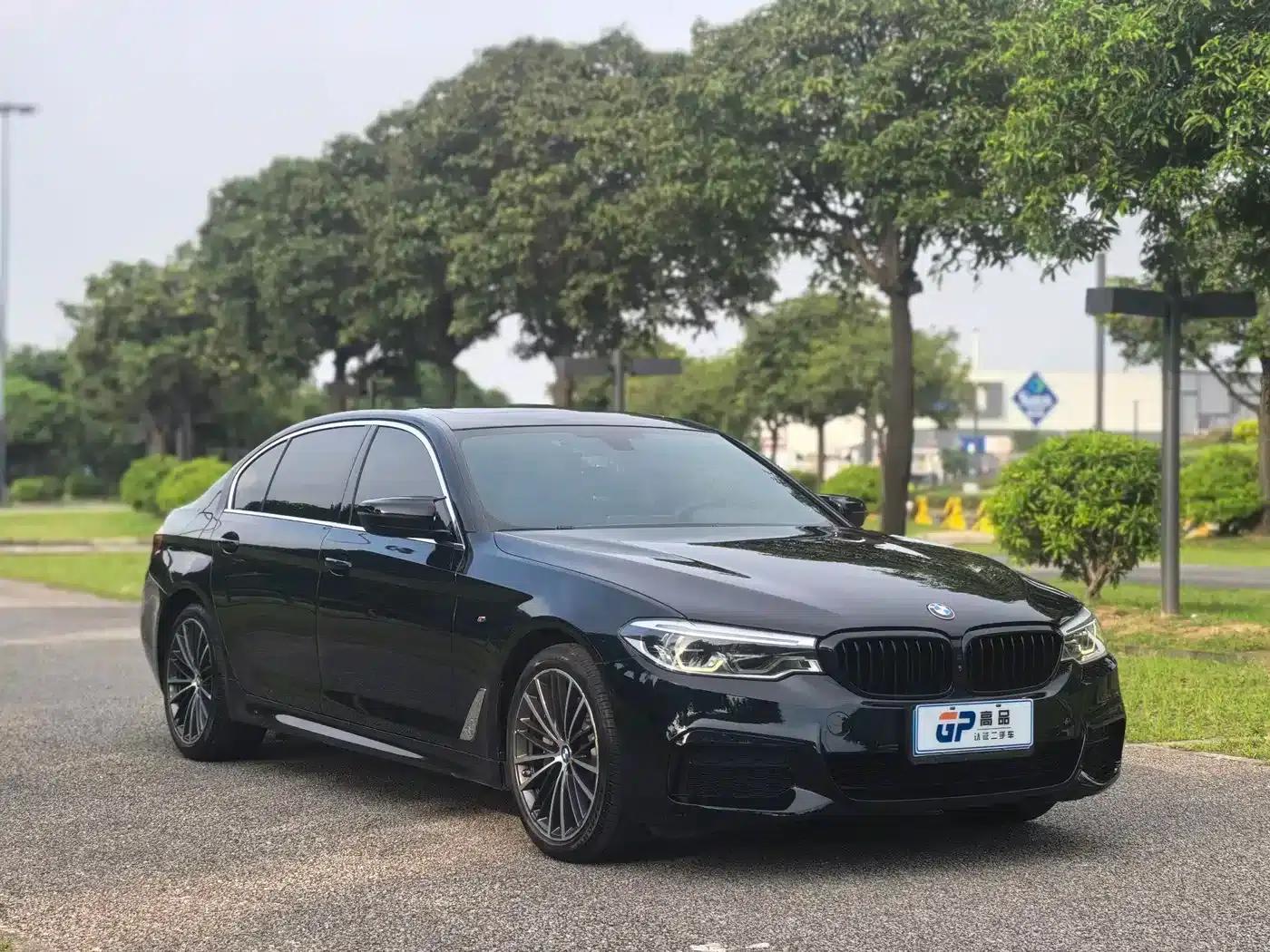 2020 BMW 5 Series 530Li Executive M Sport Package — миниатюра 3