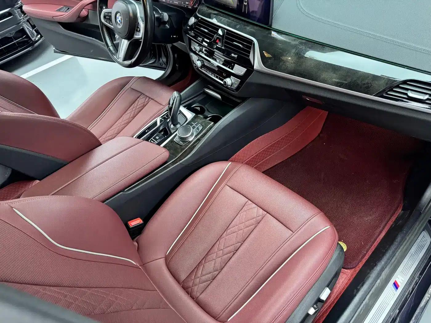 2021 BMW 5 Series 525Li M Sport Package — миниатюра 8