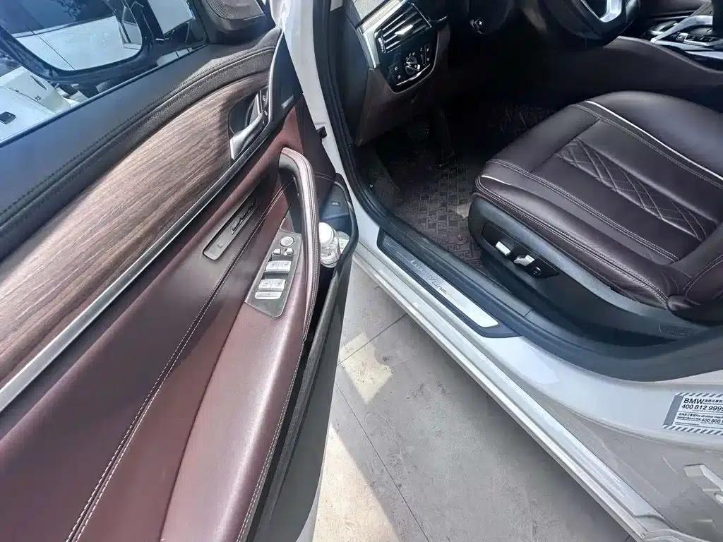 2018 BMW 5 Series 530Li Leading Luxury Package — миниатюра 5
