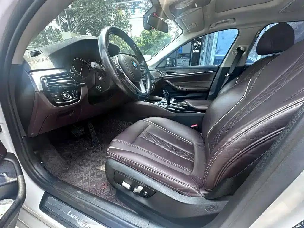 2018 BMW 5 Series 530Li Leading Luxury Package — миниатюра 6
