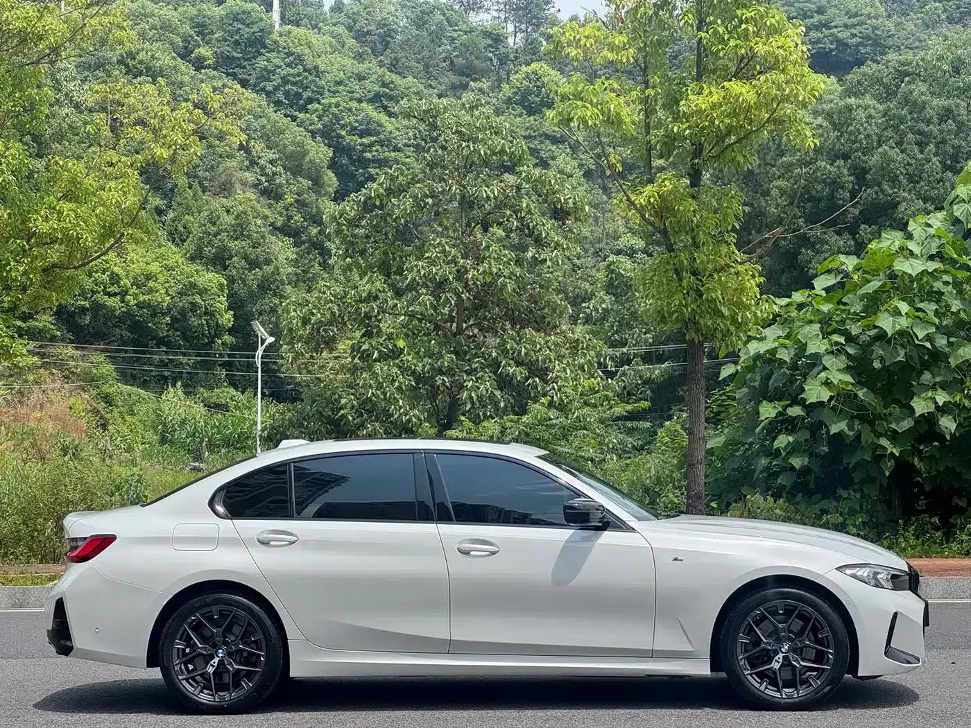 2025 BMW 3 Series 330Li M Sport Shadow Edition — миниатюра 7